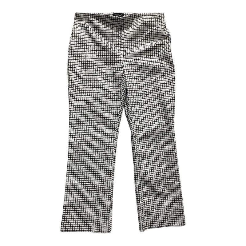 Weather-resistant pants for unpredictable climate needs -Pants Cargo & Utility By Rachel Zoe  Size: 10