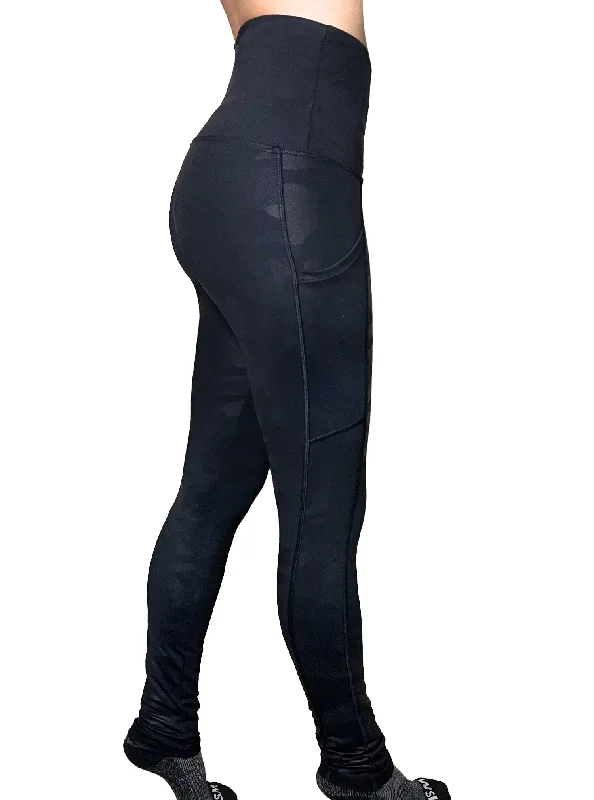 Denim tight trousers for women with skinny fit and timeless blue wash -Knockout Camo Pocketed Leggings