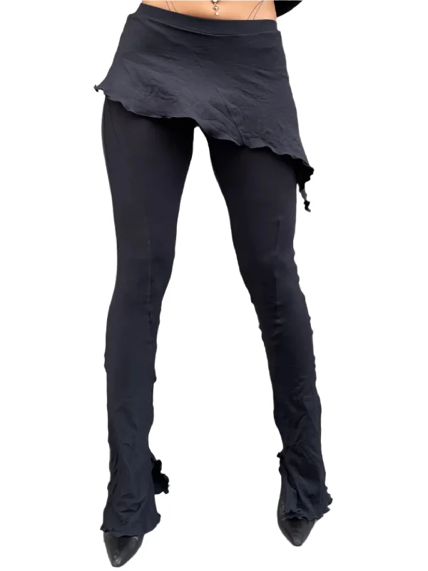 Tight trousers for women with leather accents and modern, bold design -Alice leggings. Low Rise. Black