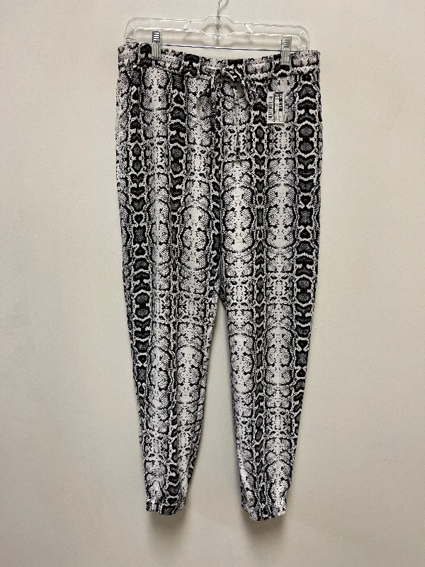 Cozy sweatpants pants for lazy Sunday mornings -Pants Other By Express In Snakeskin Print, Size: 10