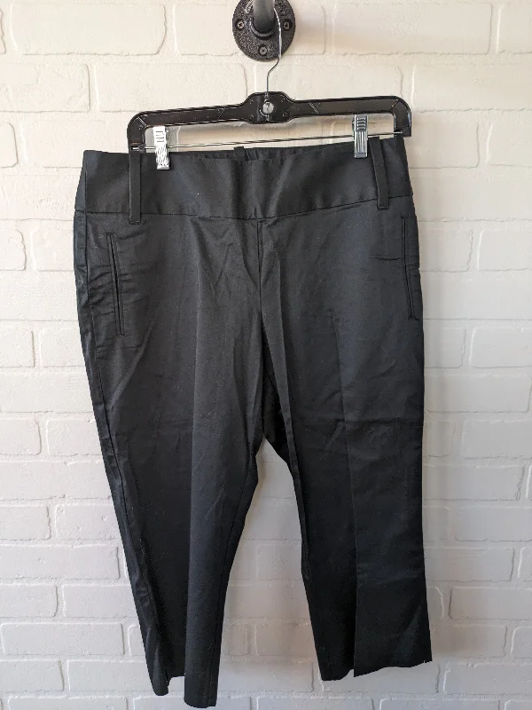 Relaxed fit pants for laid-back comfort wear -Pants Cropped By Banana Republic  Size: 10