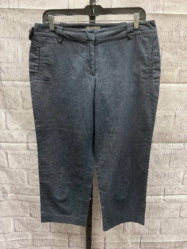 Soft jogger pants for relaxed weekend lounging -Pants Cropped By Loft  Size: 8