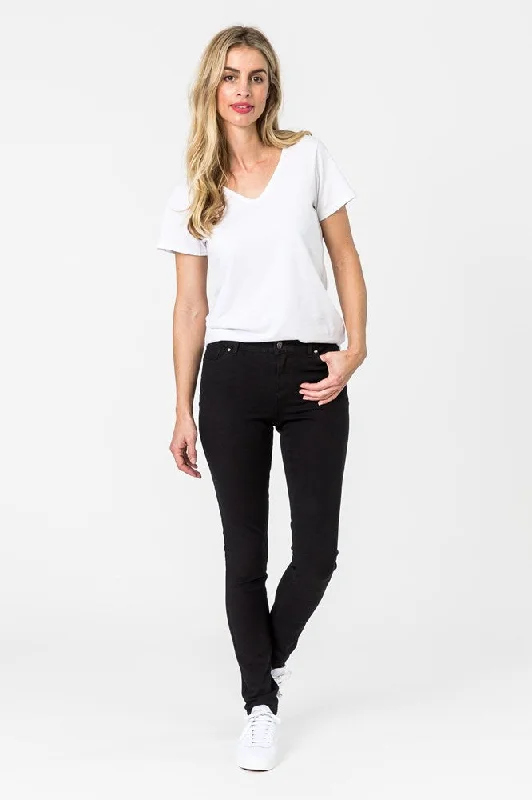 Stylish tight trousers for women with high-waisted fit for flattering look -Shine On Label Sculpt Denim Black