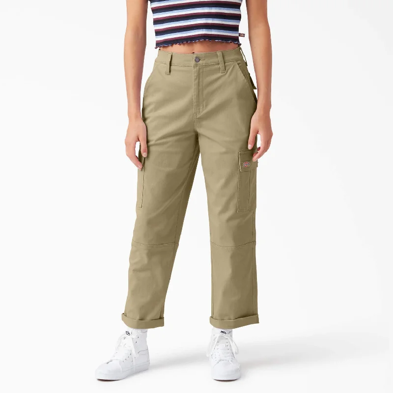 Tight trousers for men with stretch fabric and slim, modern cut -Dickies Women's Relaxed Fit Cropped Cargo Pants