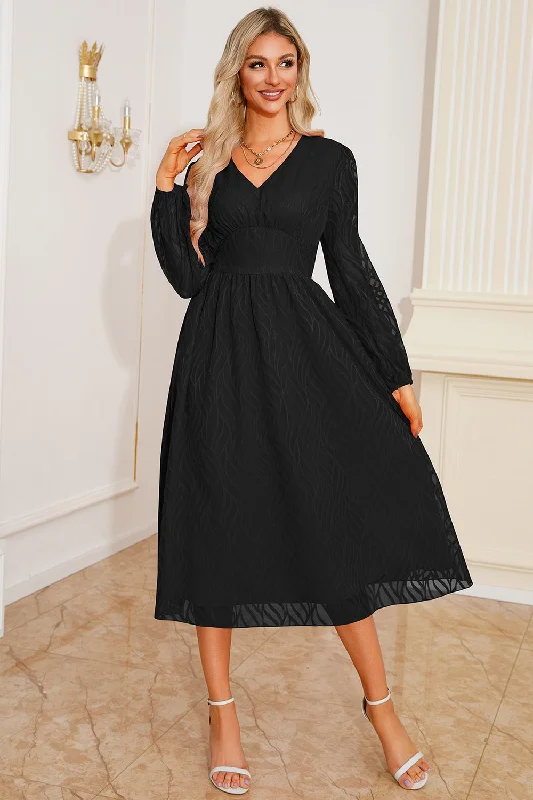 Linen Dresses for Breathable -Black A Line V-Neck Mother Dress with Long Sleeves