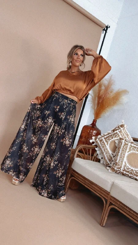 Loose-fit tight trousers for women with high waist and casual, comfortable style -Forever Floral Mesh Wide Leg Pant, Black