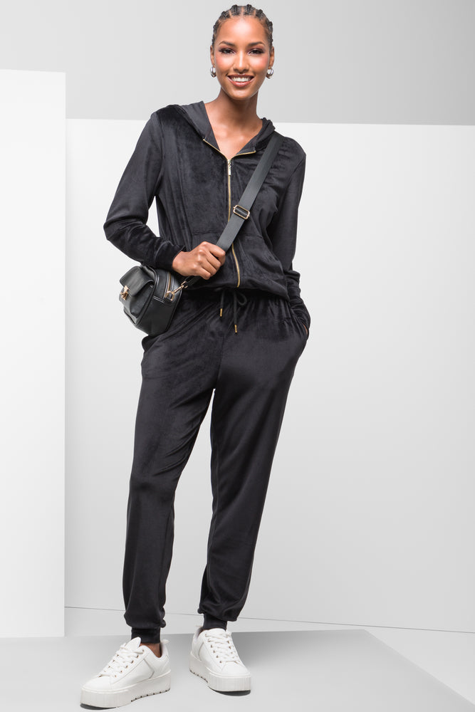 Tight cargo trousers for men with functional pockets and slim-fit style -Jogger Trackpants Black