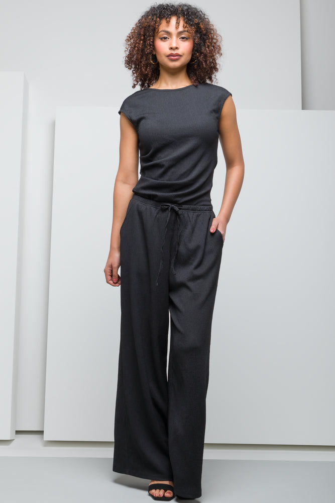 Elegant tight trousers for women with sleek design and tailored for a perfect fit -Knit Wide Leg Pant Black